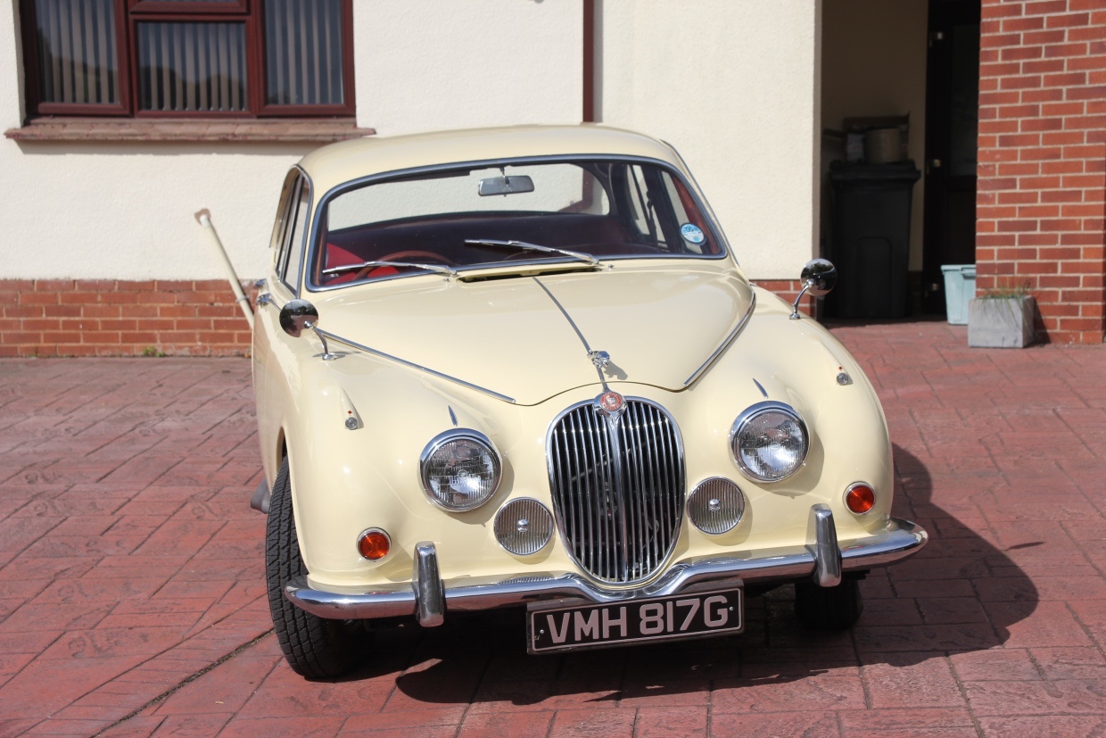 Competition for whats missing from pictures Mk2 Jaguar 340